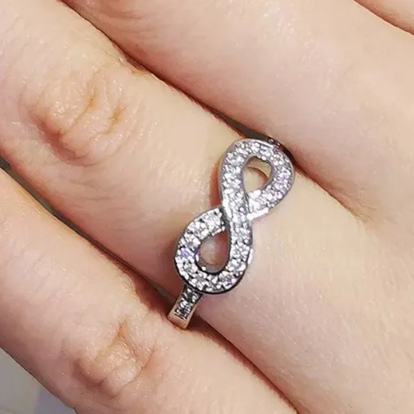 NEW BOWKNOT 925 STERLING SILVER RING, CUTE RING, SHINY RING. - Picture 4 of 4